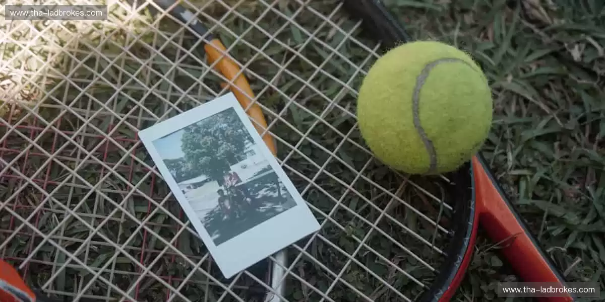 🎁 热爱永不缺席!官方正品周边,把偶像的力量穿在身上,握在手里!